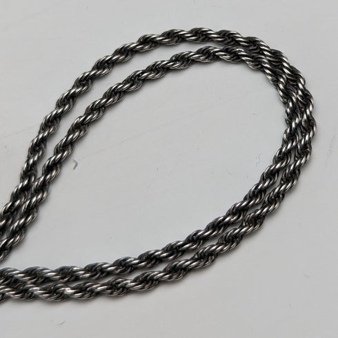 米国アンティーク 純銀製 細密装飾 携帯用折りたたみ式眼鏡 ロニエット チェーン付き